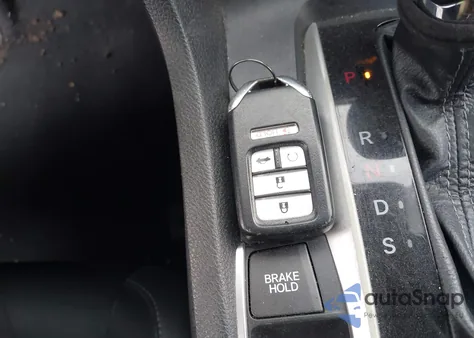 2020 Honda Civic Sport z USA, uszkodzony, nr VIN 19XFC2F83LE215152